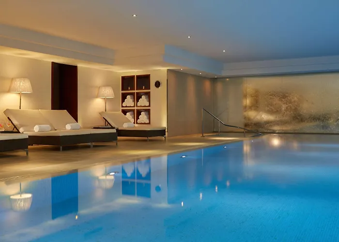 Majestic Hotel Spa - Champs Elysées Parigi